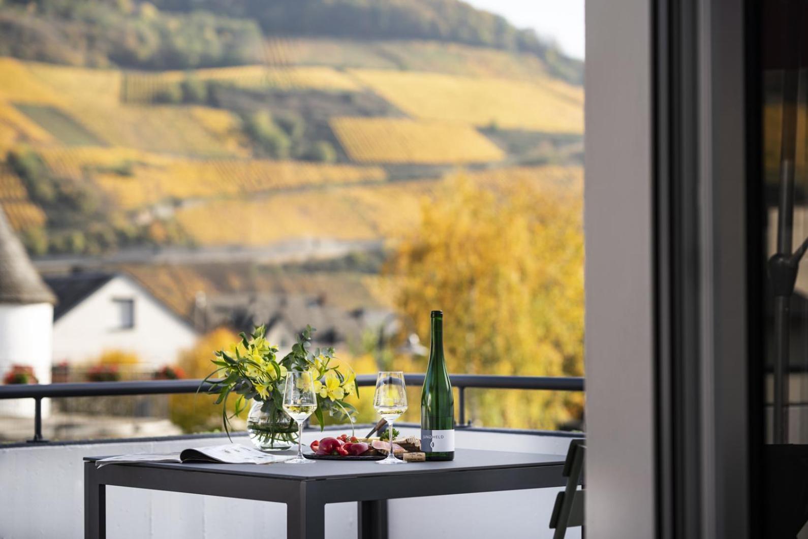 Claes Weinquartier - Appartements & Wine By Niko Schmitt Триттенхайм Экстерьер фото